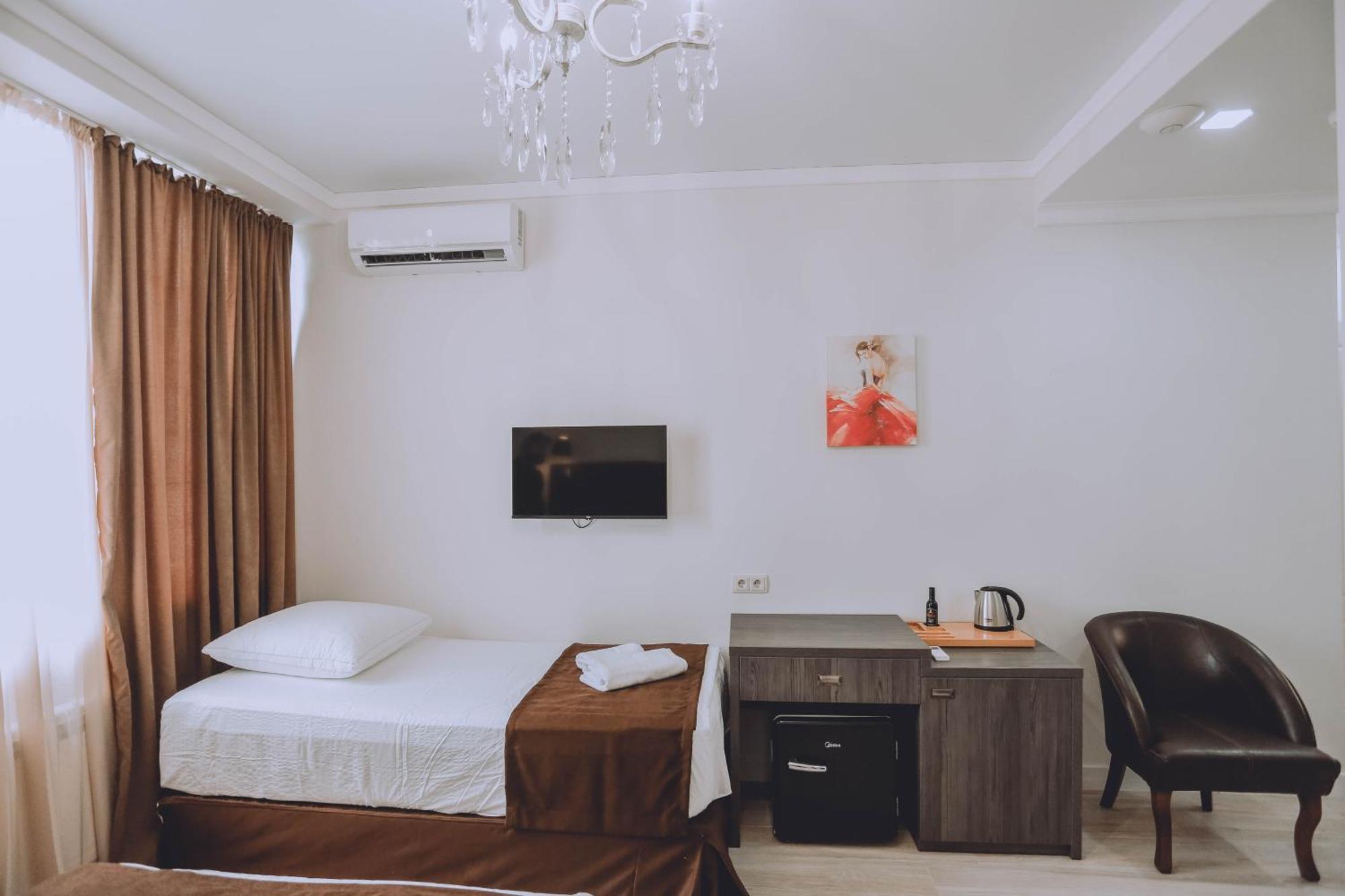 Royal Medis Hotel Батуми Экстерьер фото